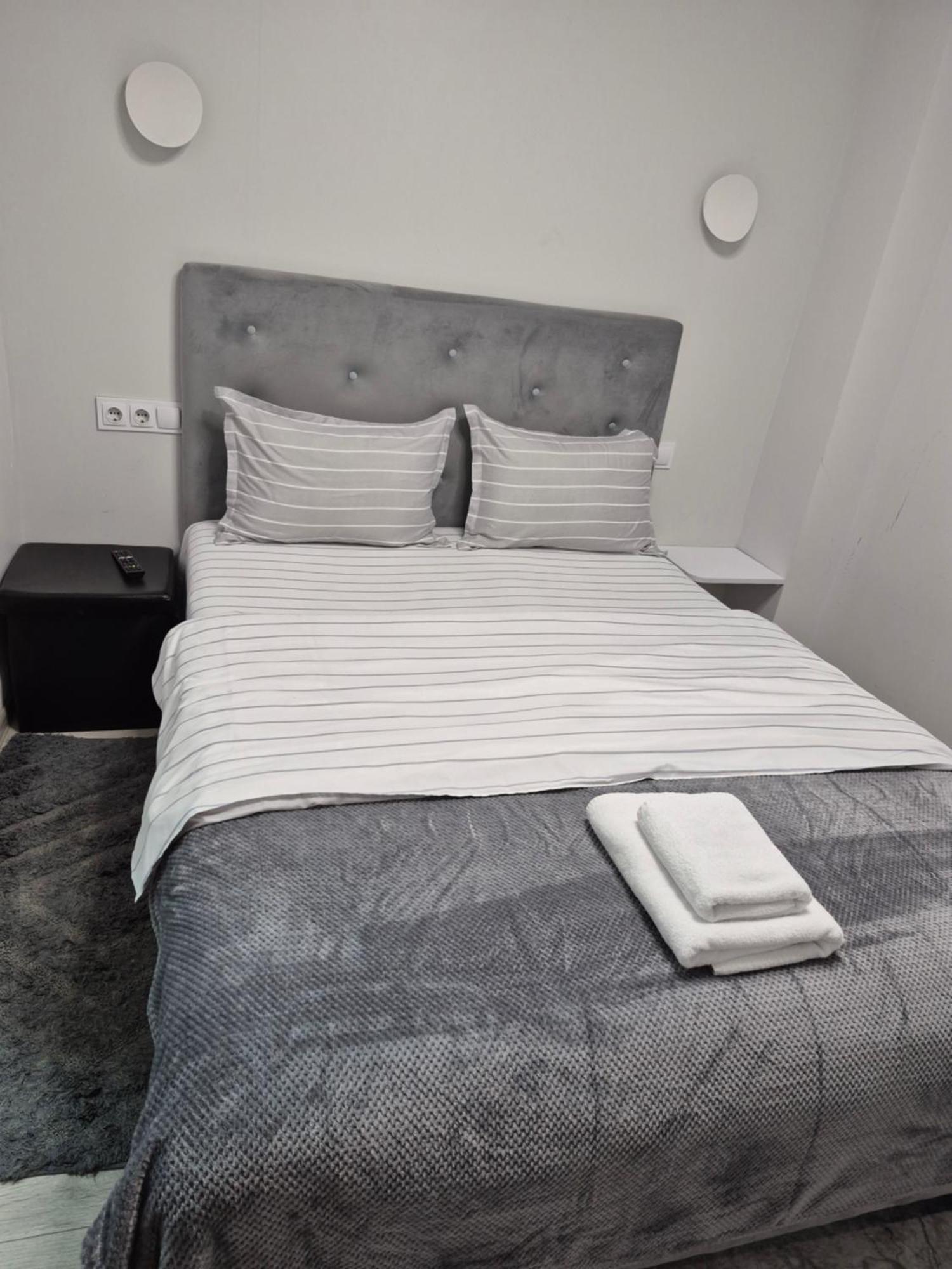 Budget Private Room Chişinău Extérieur photo